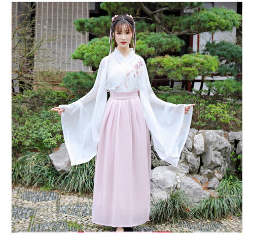 如果仙女氣質的古代服裝和性感風格的現代服裝可以隨意穿