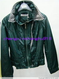 簡(jiǎn)約風(fēng)尚，品質(zhì)生活——探索精品服裝與日用百貨的融合魅力